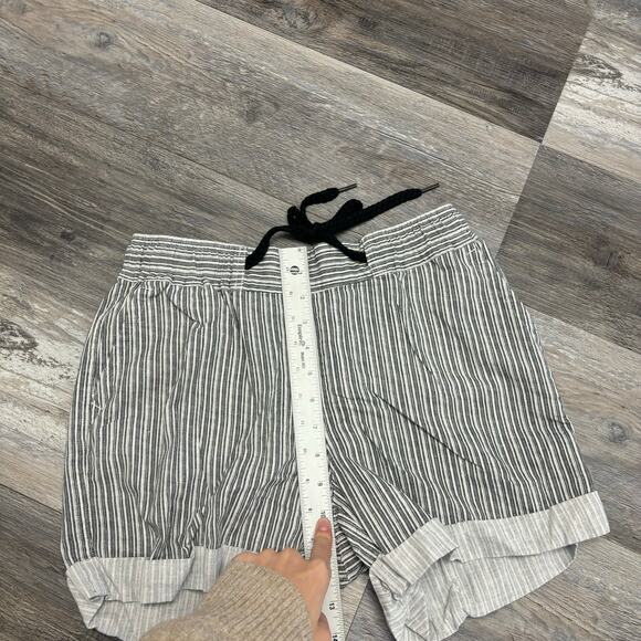 Eddie Bauer Briar White Black Womens Small Striped‎ Linen Blend Pull On Shorts - Picture 10 of 11